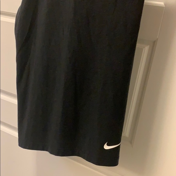 Nike Tank - Picture 2 of 4